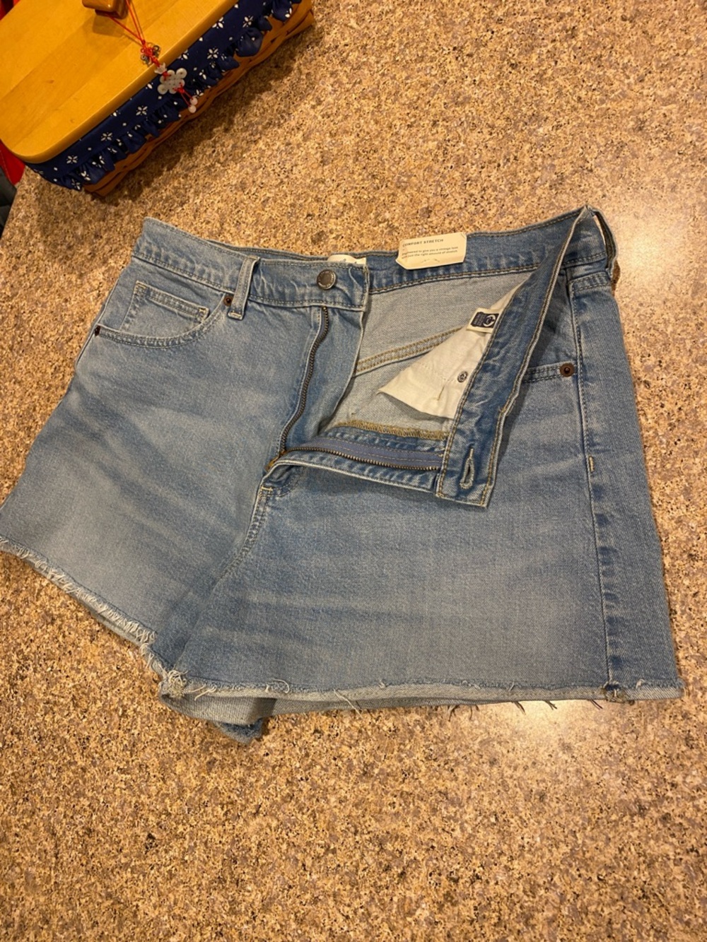 NWT Universal Thread Goods Co. Blue Jean Shorts 90’s Cutoff Shorts 12/R